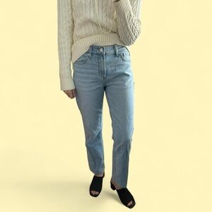 american eagle light wash mid rise straight leg jeans